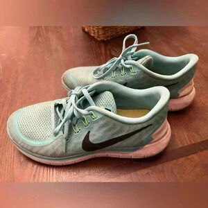 Nike Free Shoes Running 5.0 Teal Women's Barefoot Ride  U.S Size 8.5… 724383-400